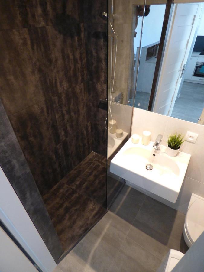 Plac Grzybowski Apartment Варшава Екстер'єр фото